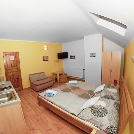 Vila Rhea Vazec Экстерьер фото
