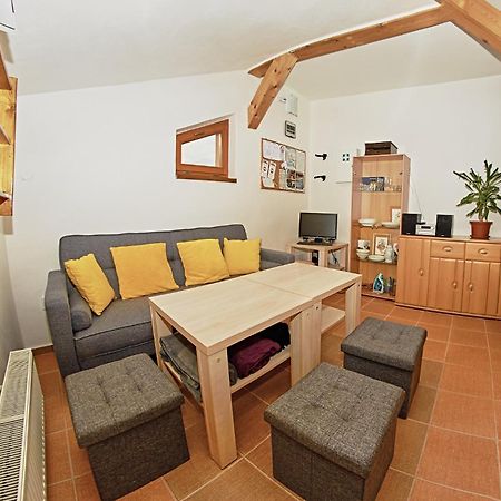 Vila Rhea Vazec Экстерьер фото