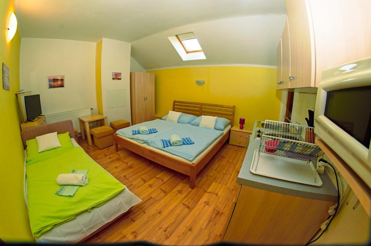 Vila Rhea Vazec Экстерьер фото
