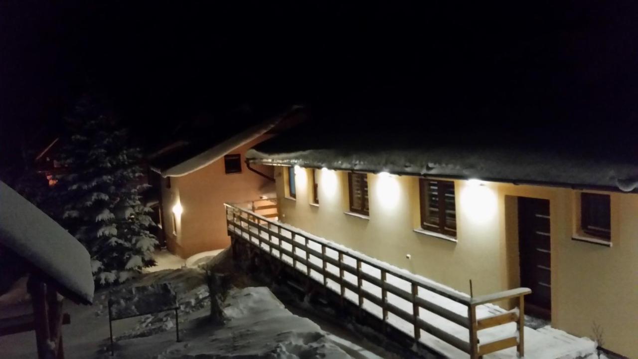 Vila Rhea Vazec Экстерьер фото